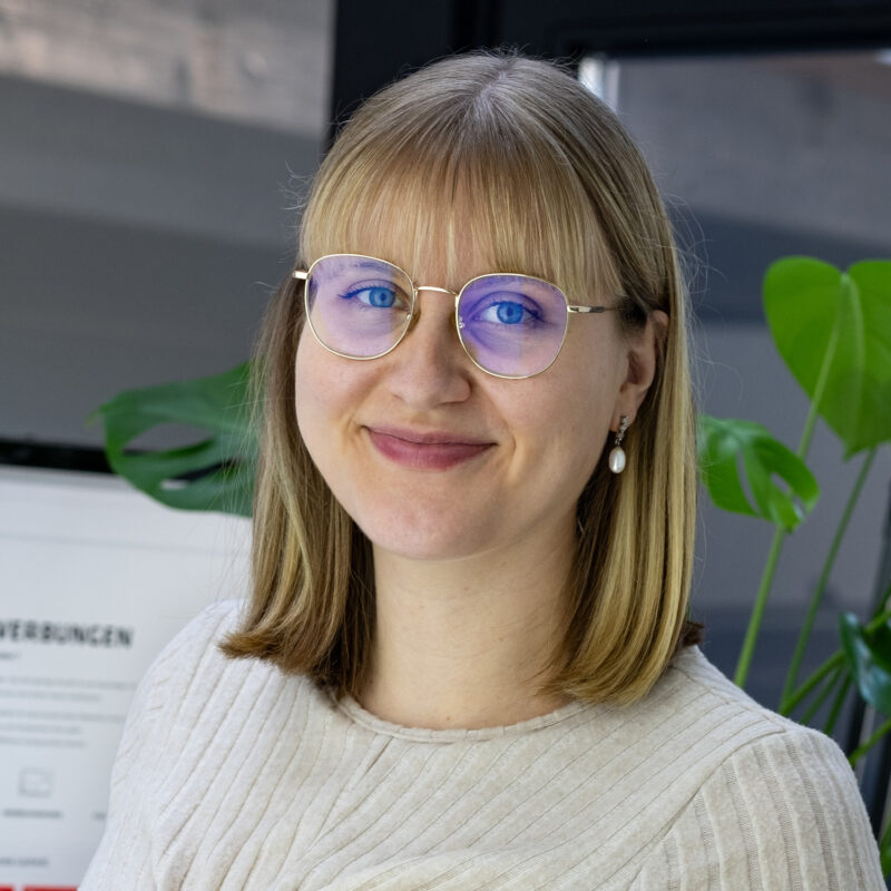 Celina Lippert, Ansprechpartnerin Social Media bei Media 73